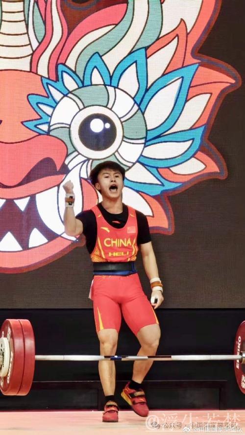 胡雨欢世青少赛豪夺三金 胡雨欢世青少赛豪夺三金