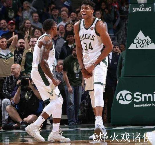 绿军四连胜击溃雄鹿三连败 状元榜眼对决仅19中4 绿军四连胜击溃雄鹿三连败 状元榜眼对决仅19中4